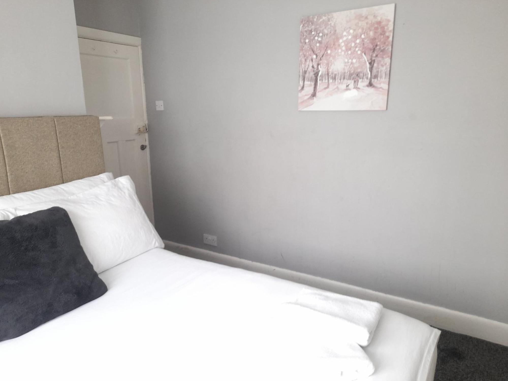 Willa Bright 4-Bed House 15 Min To Manchester Centre Zewnętrze zdjęcie