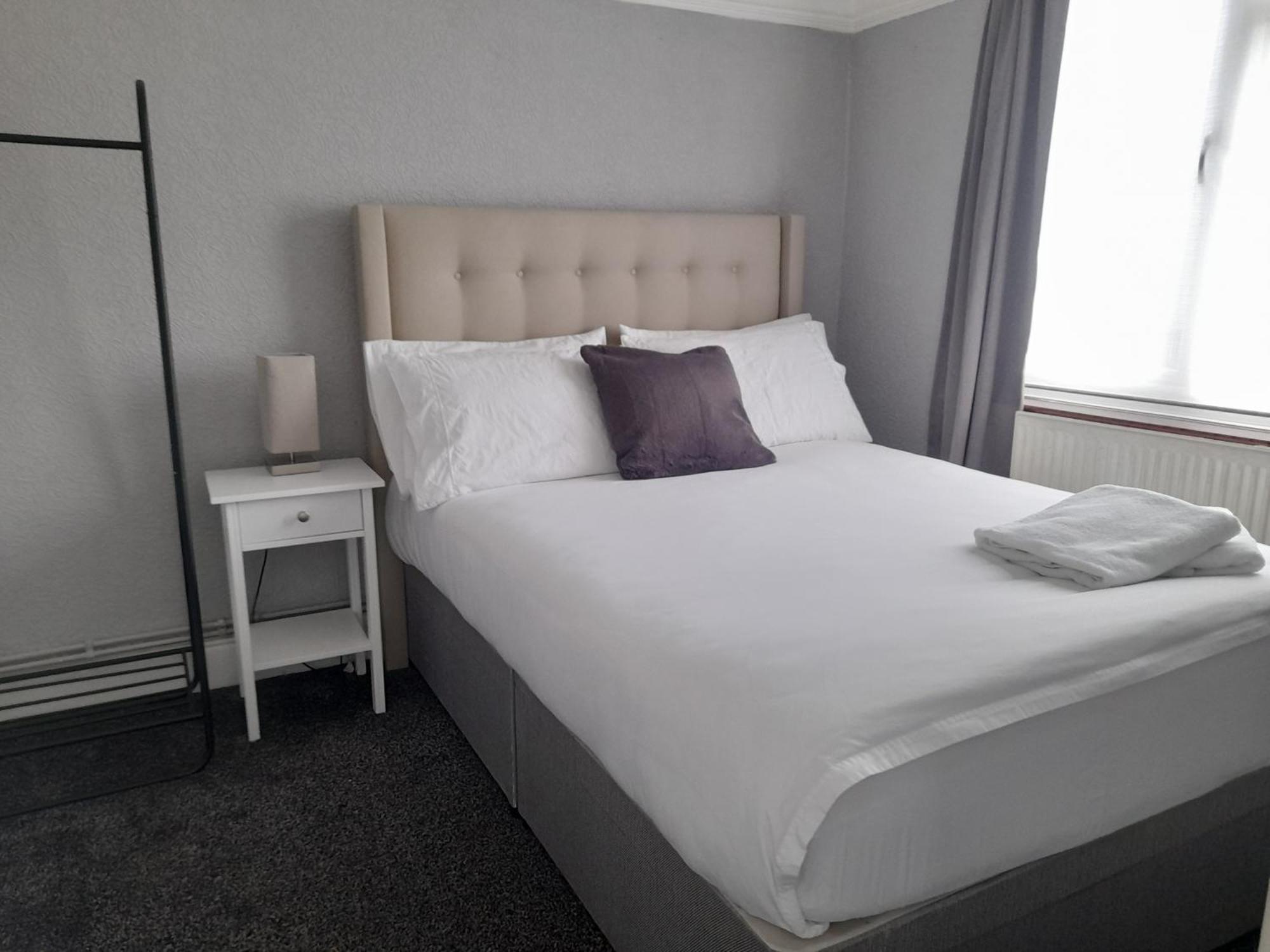 Willa Bright 4-Bed House 15 Min To Manchester Centre Zewnętrze zdjęcie