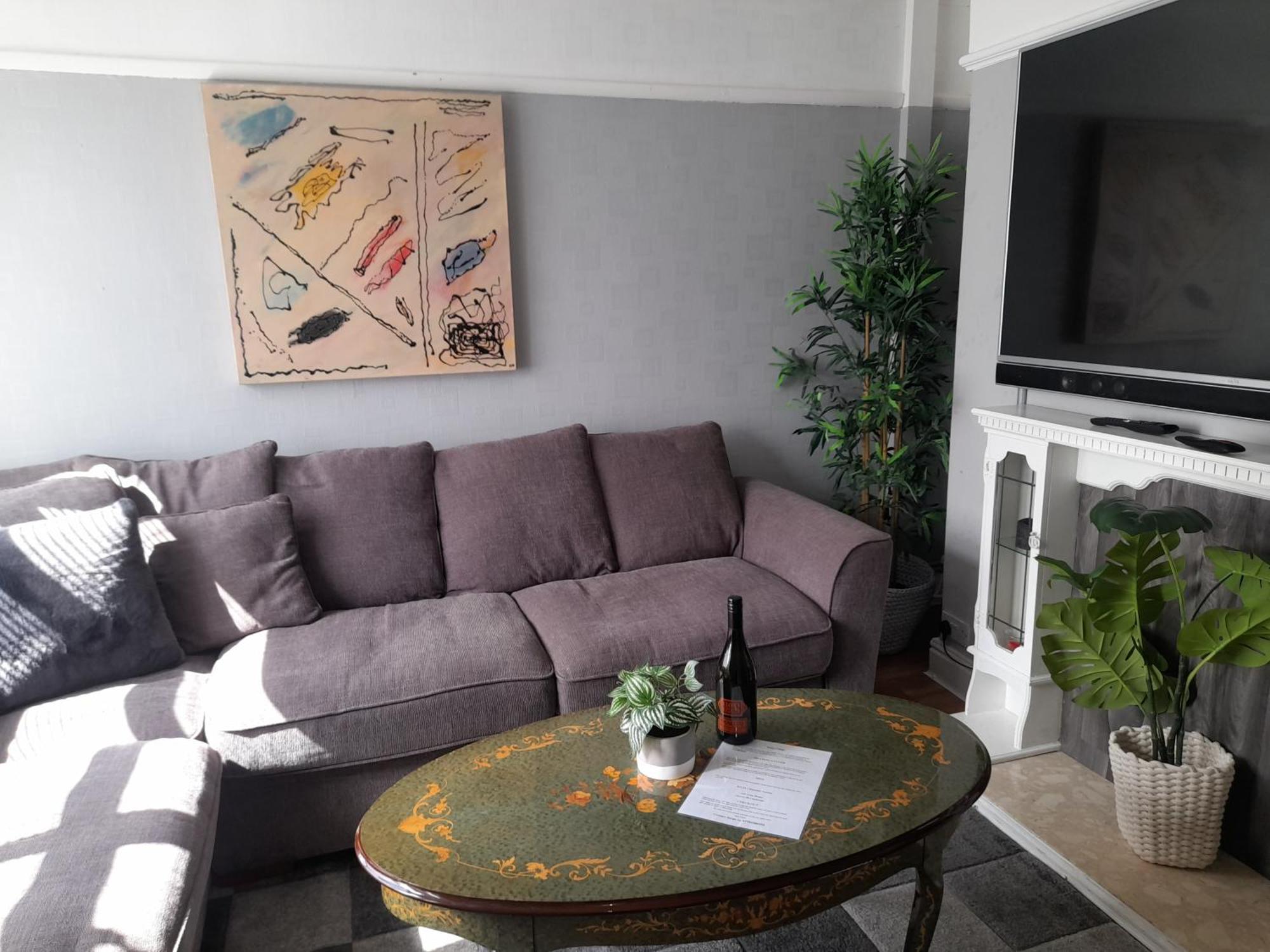 Willa Bright 4-Bed House 15 Min To Manchester Centre Zewnętrze zdjęcie